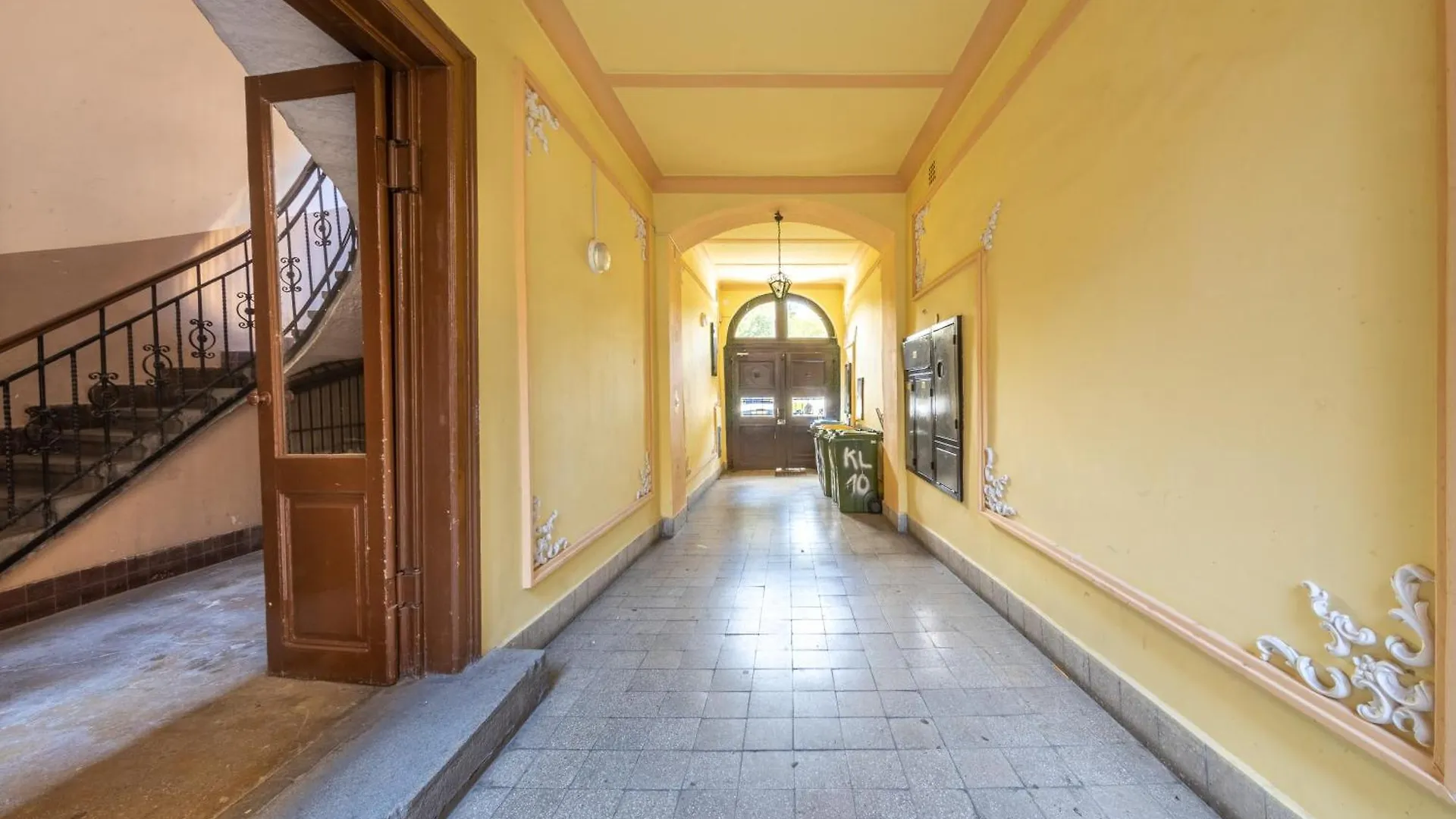 Simona - Lovely Studio In The Downtown . Budapest Apartment