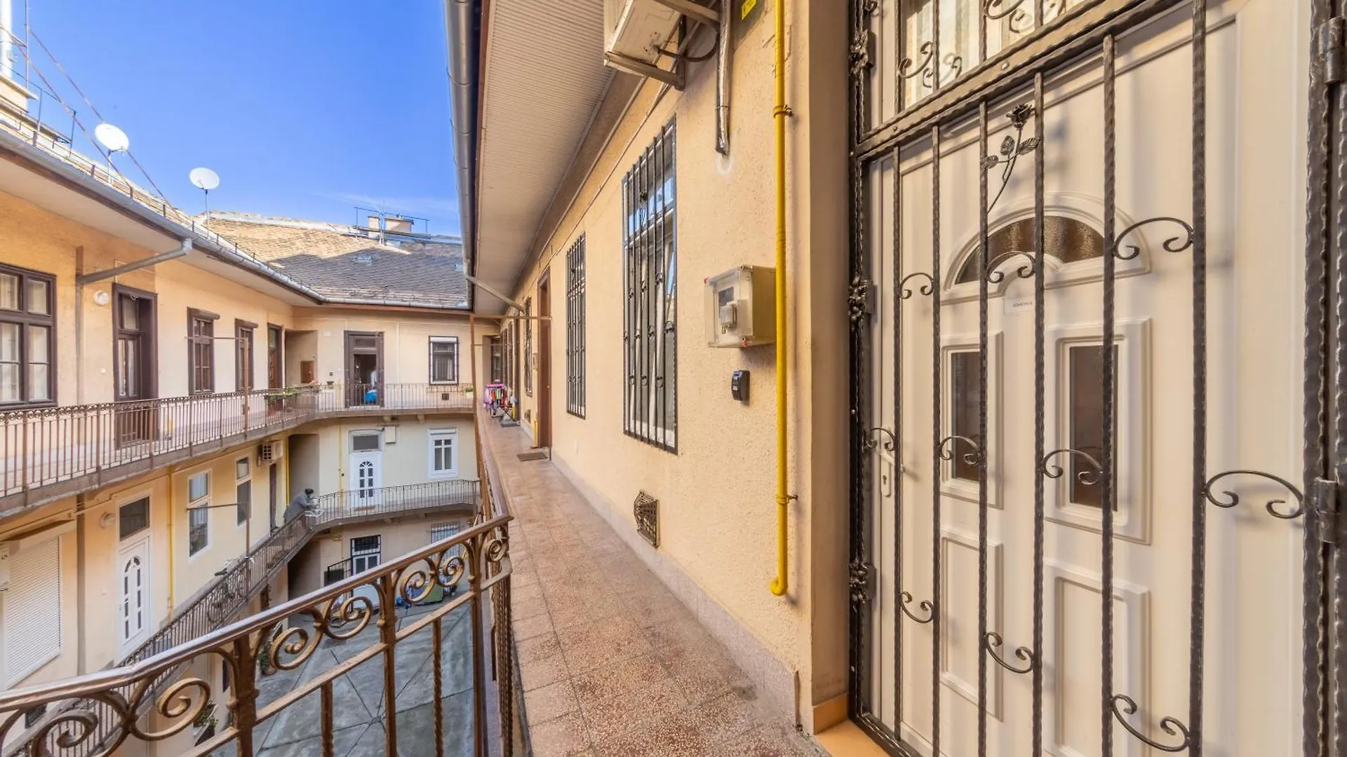 Apartment Simona - Lovely Studio In The Downtown . Budapest Hungary